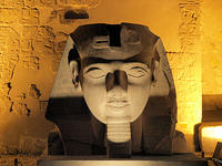 Luxor Detail 2